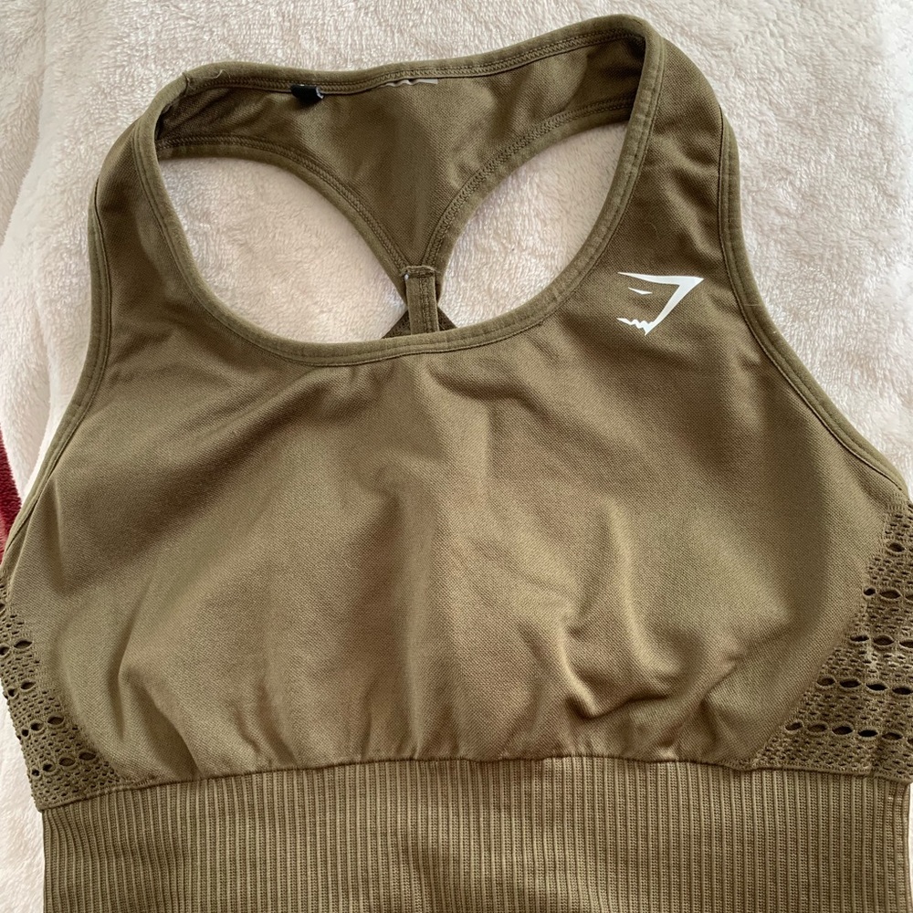 *SOLD* Gymshark Crop Top